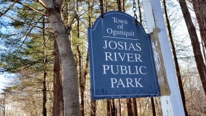 Josias River Public Park Entrance